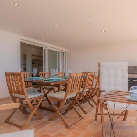 Villa Prado - Beautiful Beachfront Villa Albufeira Dış mekan fotoğraf