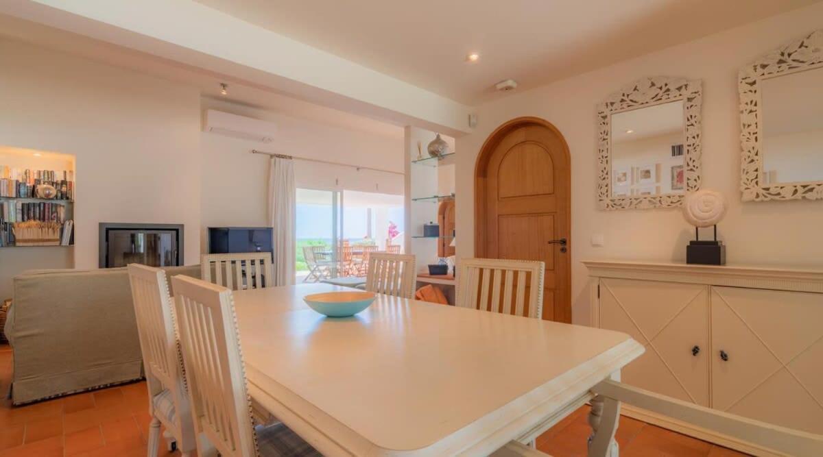 Villa Prado - Beautiful Beachfront Villa Albufeira Dış mekan fotoğraf
