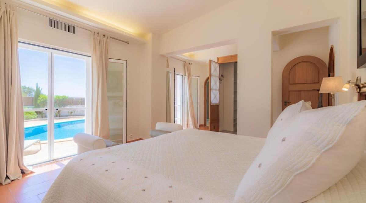 Villa Prado - Beautiful Beachfront Villa Albufeira Dış mekan fotoğraf